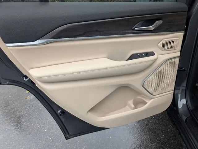 2026 Jeep Grand Cherokee L Limited 4x2