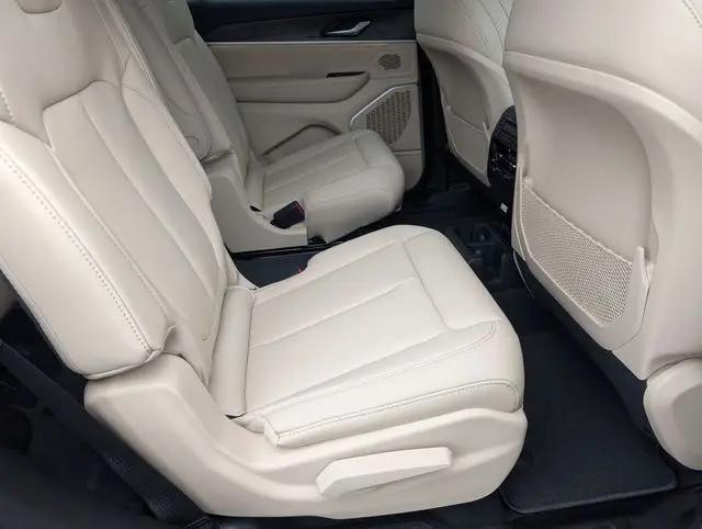 2026 Jeep Grand Cherokee L Limited 4x2