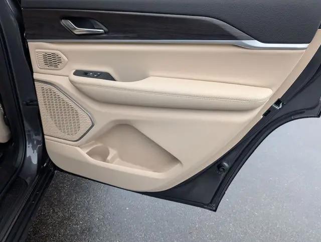 2026 Jeep Grand Cherokee L Limited 4x2