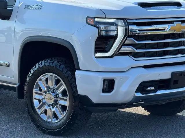 2024 Chevrolet Silverado 2500HD 4WD Crew Cab Standard Bed High Country