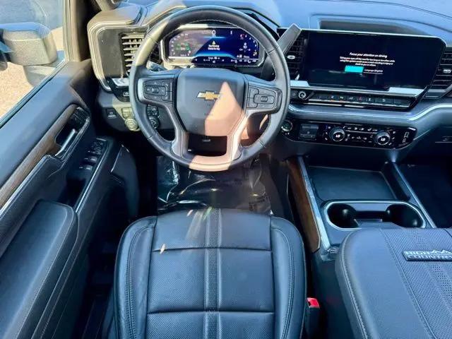 2024 Chevrolet Silverado 2500HD 4WD Crew Cab Standard Bed High Country