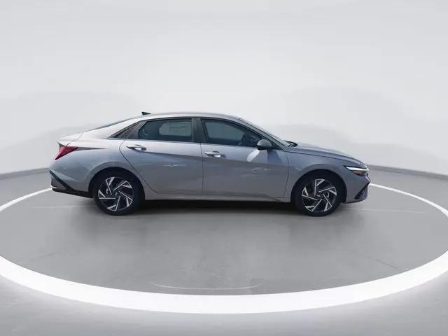 2026 Hyundai Elantra Hybrid Limited
