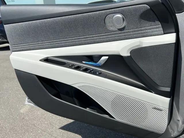 2026 Hyundai Elantra Hybrid Limited