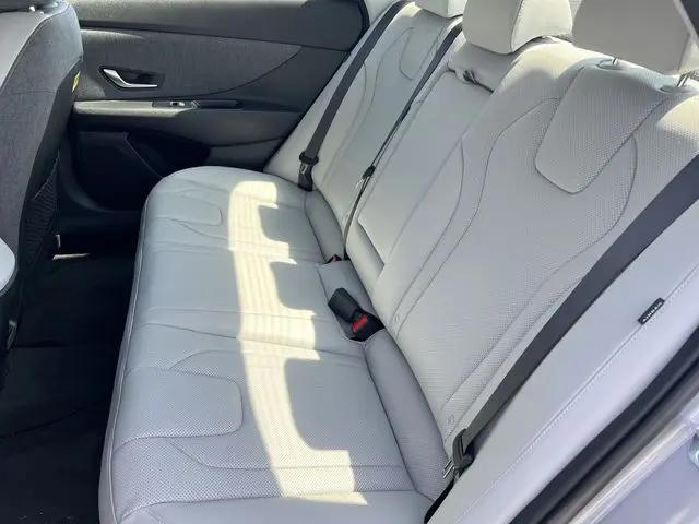 2026 Hyundai Elantra Hybrid Limited