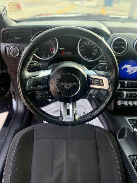 2022 Ford Mustang EcoBoost Fastback