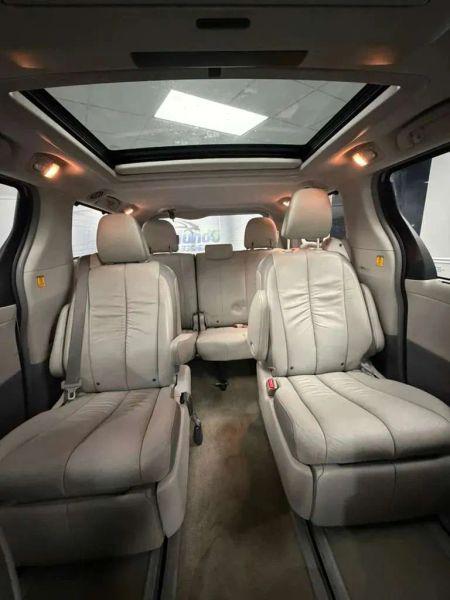 2011 Toyota Sienna XLE