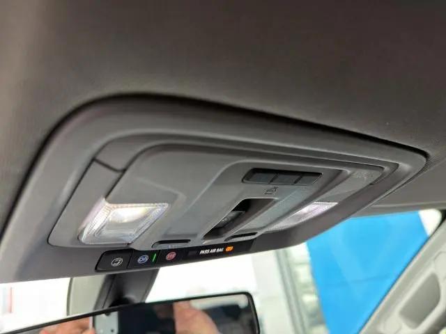 2020 Chevrolet Silverado 1500 4WD Crew Cab Short Bed LT