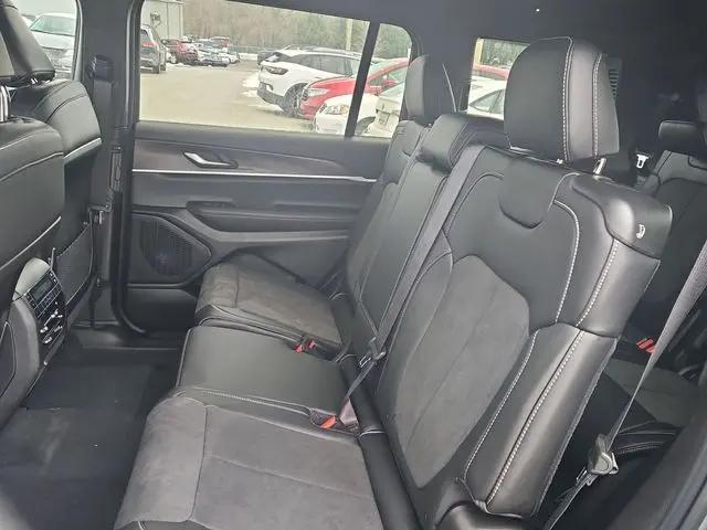 2026 Jeep Grand Cherokee L Altitude 4x4