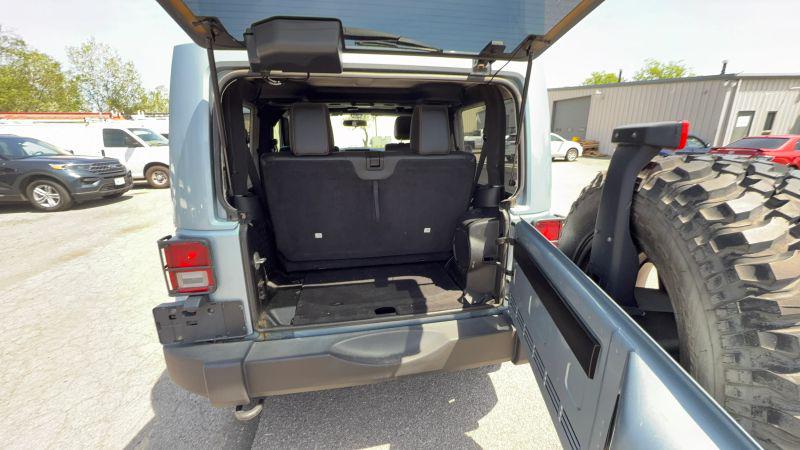 2012 Jeep Wrangler Sahara