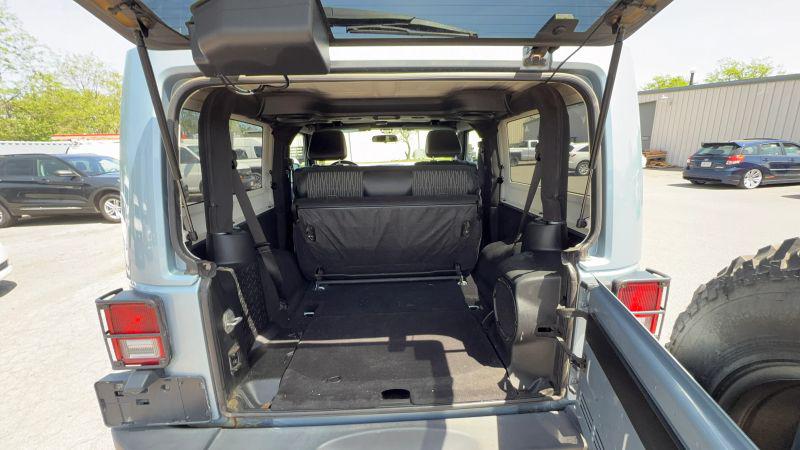 2012 Jeep Wrangler Sahara