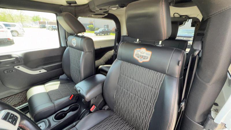 2012 Jeep Wrangler Sahara