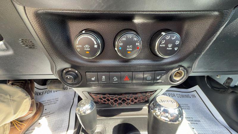 2012 Jeep Wrangler Sahara