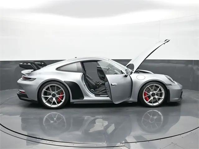 2022 Porsche 911 GT3 w/Touring Package