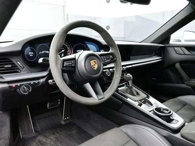 2022 Porsche 911 GT3 w/Touring Package