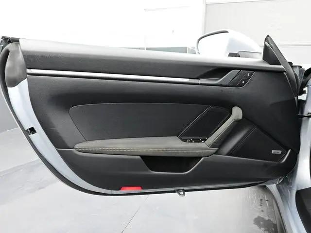 2022 Porsche 911 GT3 w/Touring Package