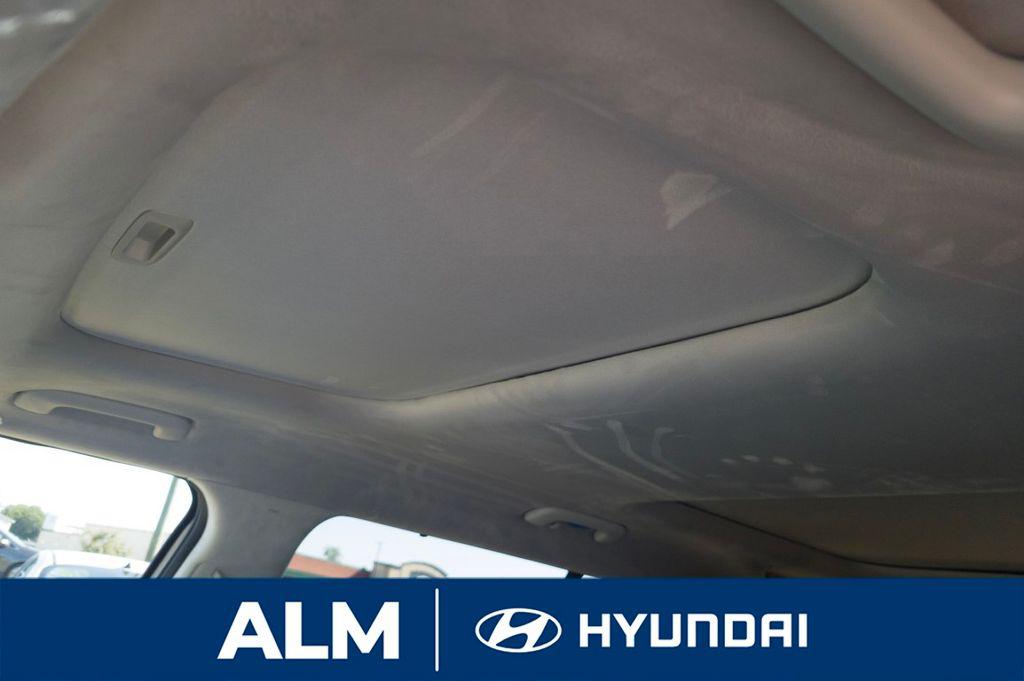 New 2026 White HYUNDAI Calligraphy FWD image 14