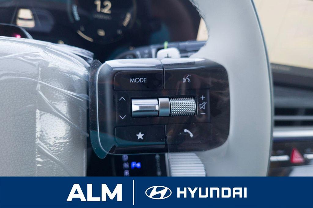 New 2026 White HYUNDAI Calligraphy FWD image 27