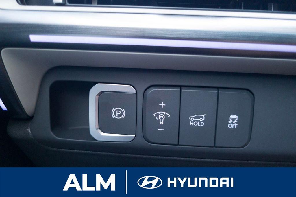 New 2026 White HYUNDAI Calligraphy FWD image 29
