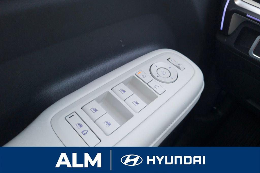 New 2026 White HYUNDAI Calligraphy FWD image 30