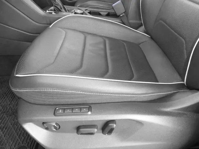 2024 Volkswagen Tiguan 2.0T SEL R-Line