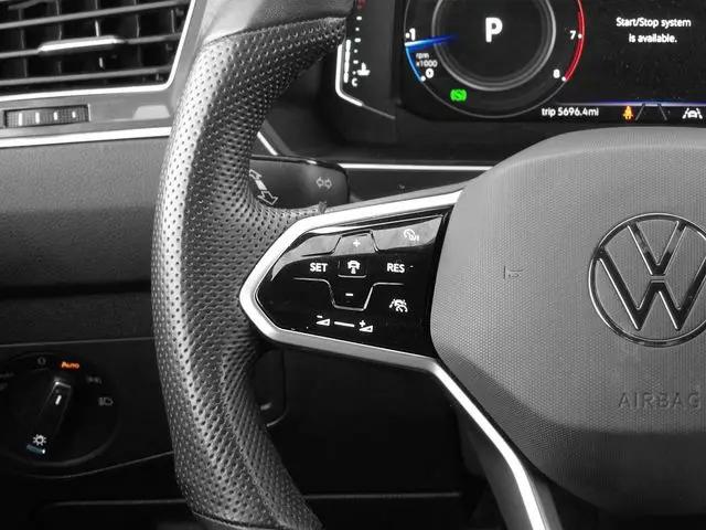 2024 Volkswagen Tiguan 2.0T SEL R-Line