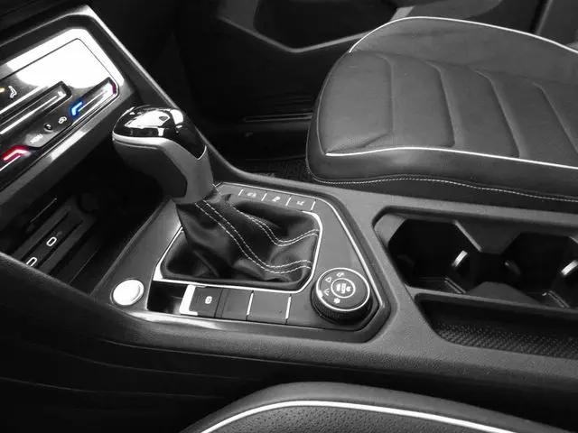 2024 Volkswagen Tiguan 2.0T SEL R-Line