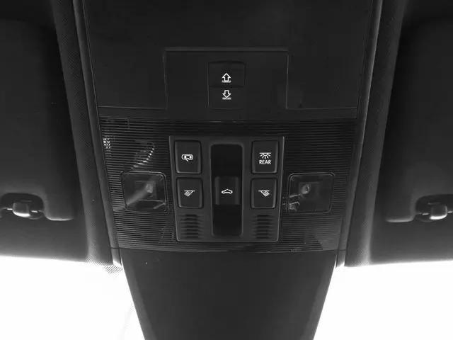 2024 Volkswagen Tiguan 2.0T SEL R-Line
