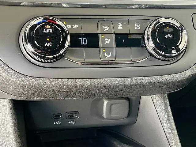 2026 Buick NV Preferred FWD