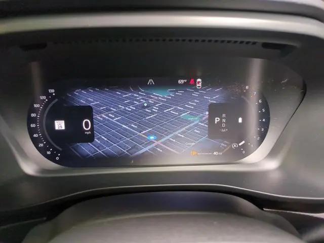 2026 Volvo XC40 Plus, B5 AWD Gas (mild hybrid), Dark