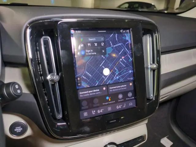 2026 Volvo XC40 Plus, B5 AWD Gas (mild hybrid), Dark