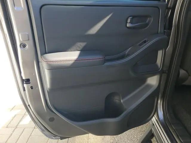 2026 Nissan Frontier Crew Cab PRO-X 4x2