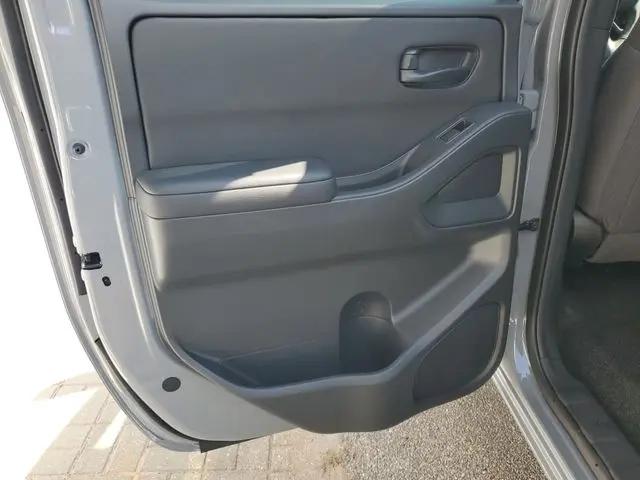 2026 Nissan Frontier Crew Cab SV 4x4