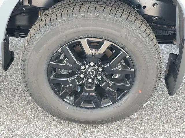 2026 Nissan Frontier Crew Cab SV 4x4