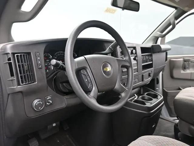 2025 Chevrolet Express Passenger RWD 2500 Regular Wheelbase LS