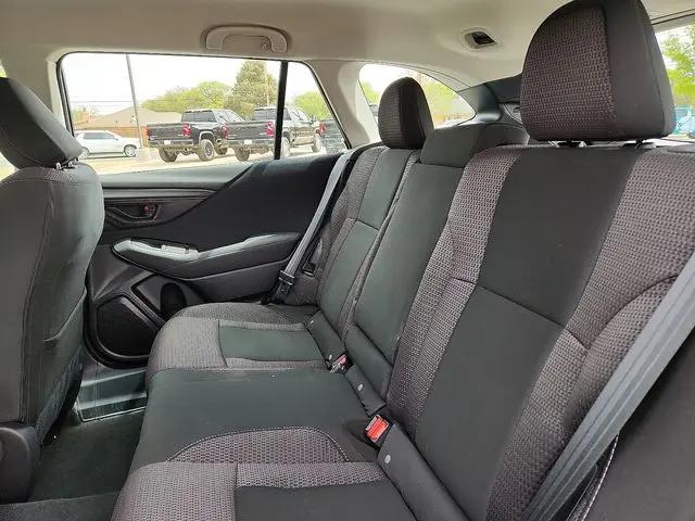2025 Subaru Outback 2.5i