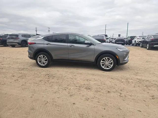 2026 Buick NV Preferred FWD