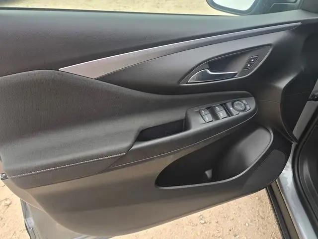 2026 Buick NV Preferred FWD