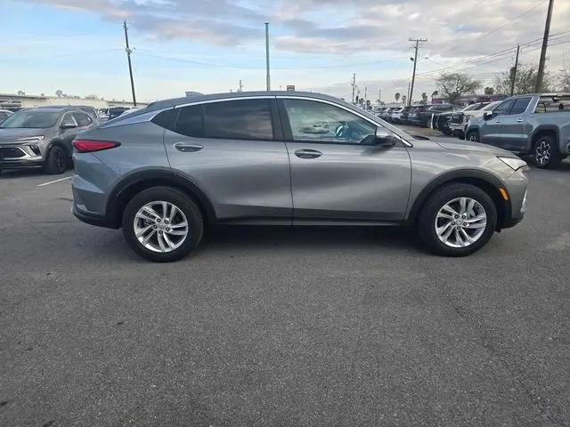 2026 Buick NV Preferred FWD