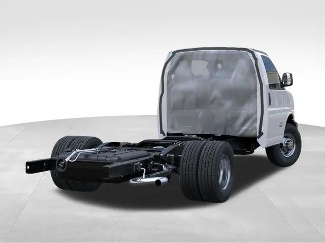 2025 Chevrolet Express Cutaway Work Van