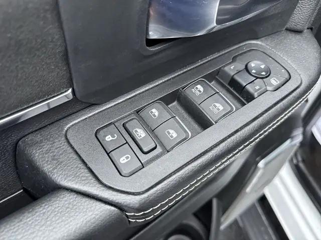 2025 Ram 3500 Tradesman/Big Horn