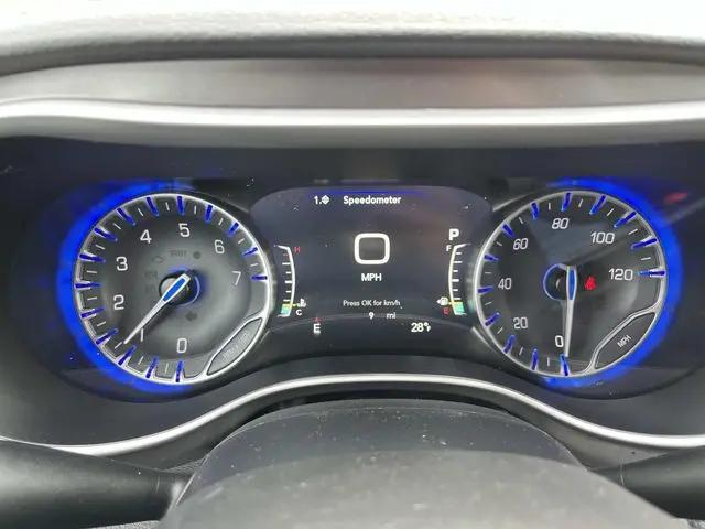 2026 Chrysler Pacifica Select AWD