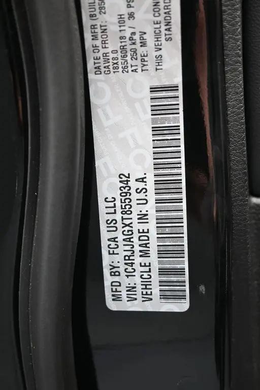 2026 Jeep Grand Cherokee L Laredo 4x2