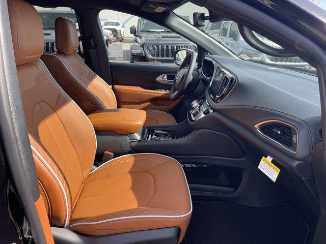 2026 Chrysler Pacifica Pinnacle AWD