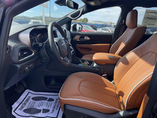 2026 Chrysler Pacifica Pinnacle AWD
