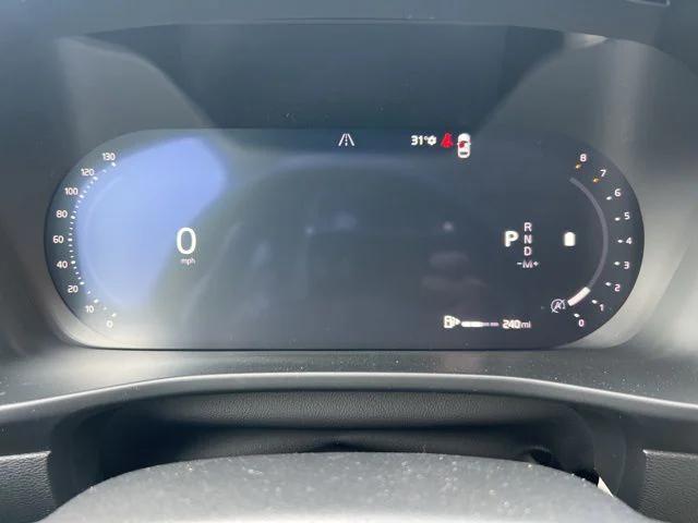 2026 Volvo XC40 Plus, B5 AWD Gas (mild hybrid), Dark