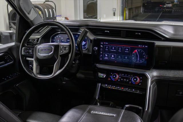 2024 GMC Sierra 3500HD 4WD Crew Cab Standard Bed Denali