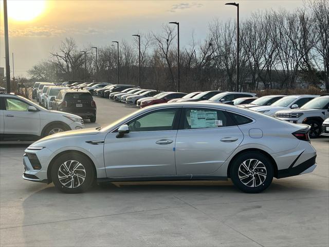 2026 Hyundai Sonata Hybrid Blue