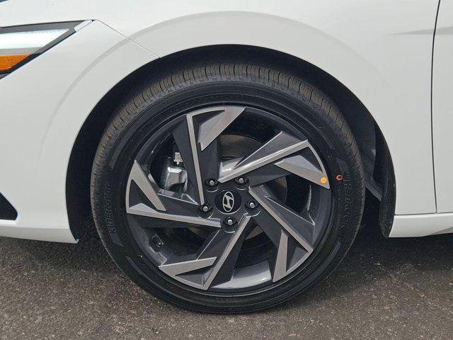2026 Hyundai Elantra Hybrid Limited