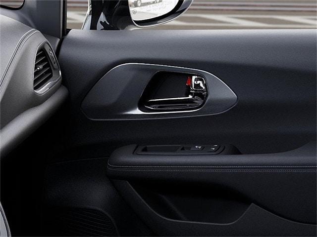 New 2026 Chrysler Pacifica Select For Sale in East Hanover, NJ
