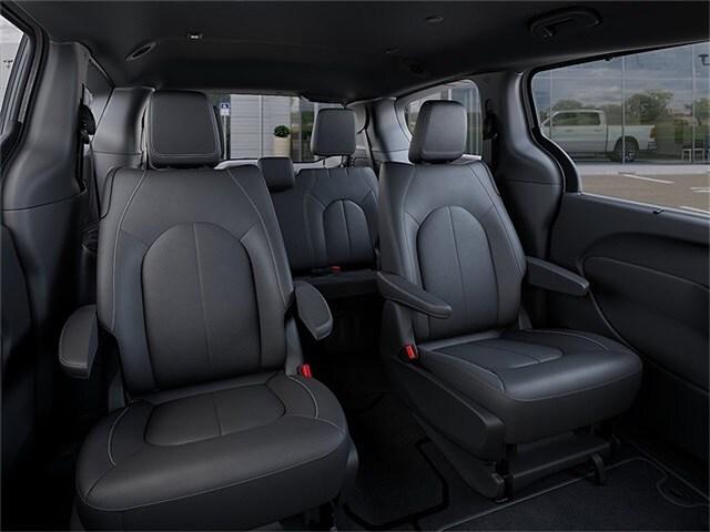 New 2026 Chrysler Pacifica Select For Sale in East Hanover, NJ